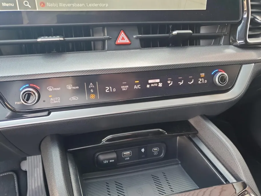 Kia Sportage 1.6T AWD Plug-In Hybride DynamicPlusLine | Stoel en stuurverwarming | Rondom Camera | Elektrisch bedienbare voorstoelen | Panorama schuifdak |