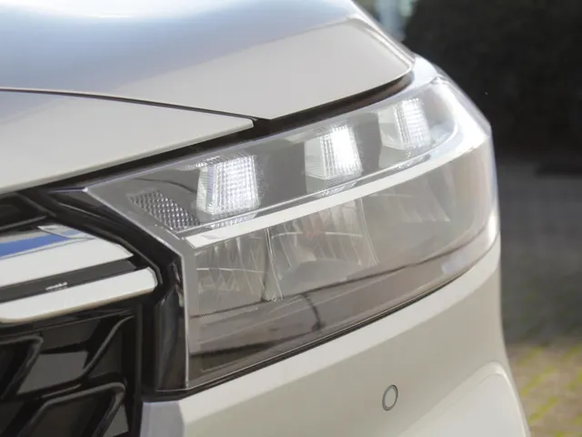 Suzuki S-Cross 1.4 Boosterjet Select Smart Hybrid Automaat | Adap. Cruise | Carplay/Android | Camera | Park sens | Lm-Velgen