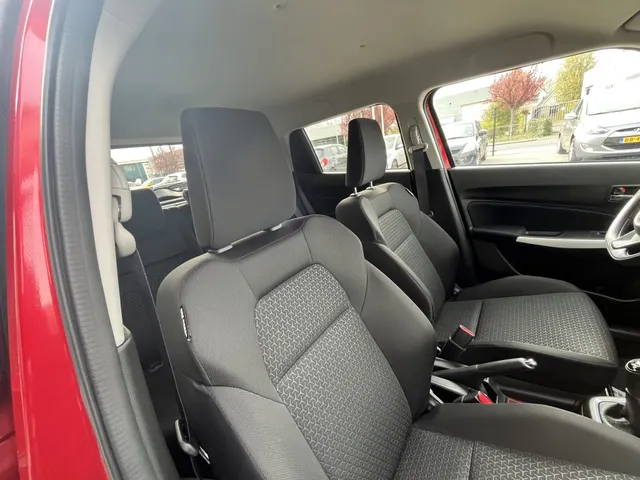 Suzuki Swift 1.2 Select Smart Hybrid