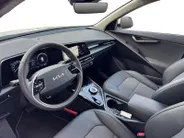 Kia Niro EV DynamicLine 64.8 kWh | Navigatie | LM-Velgen | Climate control | adaptieve cruise control | Keyless | Trekhaak | SOH 100% |