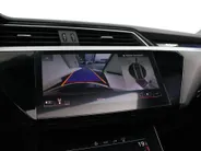 Audi e-tron 55 quattro 408pk S edition · SOH 94,8% · Panoramadak · Luchtvering · 360 Camera · Apple/Android Car Play · Stoelverwarming · 21'' Inch ·