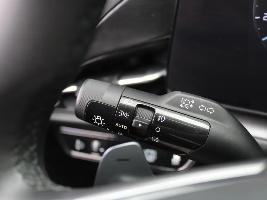 Kia Niro 1.6 GDi Hybrid DynamicLine | Camera | Cruise adapt. | Clima | 16' LM | Navi | Keyless |