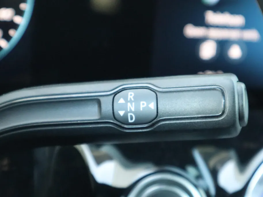 Mercedes-Benz GLA 250 e Business Solution AMG Limited l Panoramadak l Carplay l Keyless
