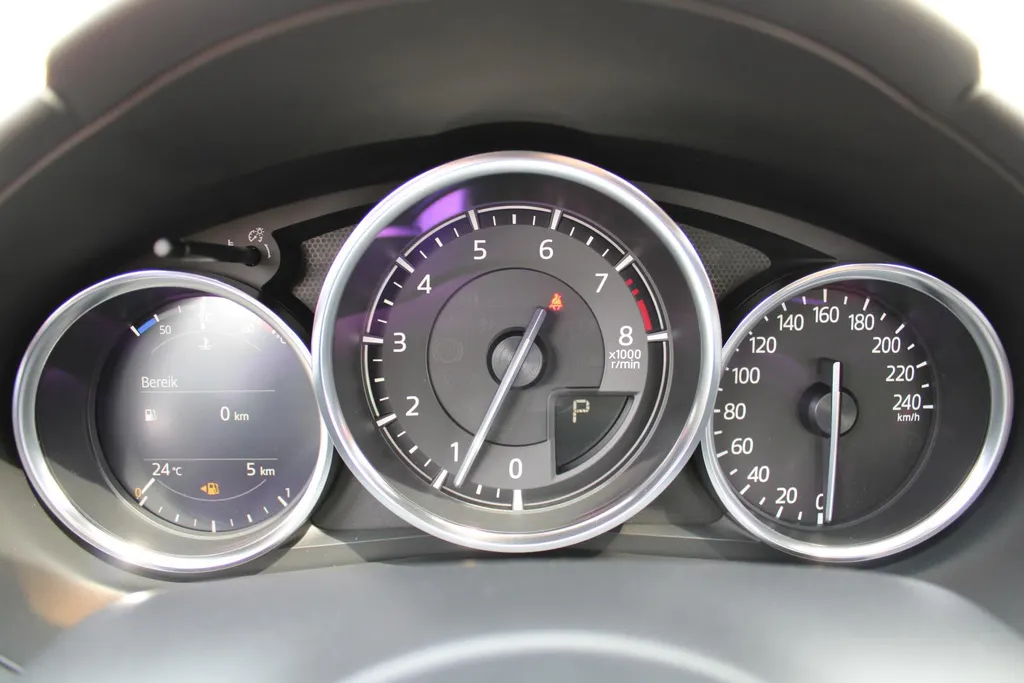 Mazda MX-5 2.0 SkyActiv-G 6AT 184PK Kizuna | Automaat | Leder | CAmera | Bose Audio | Nu met extreem hoge korting! |