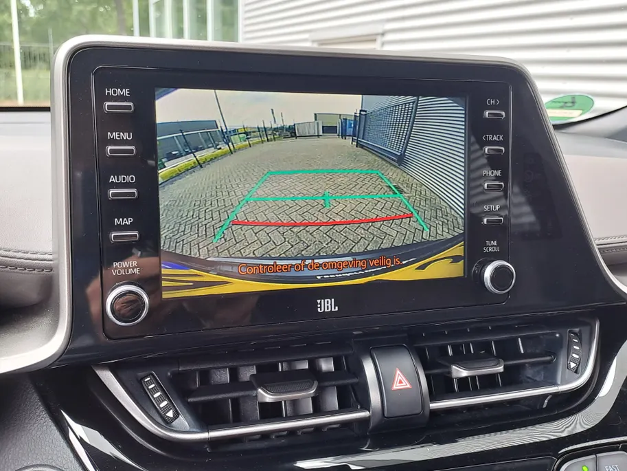 Toyota C-HR 2.0 Hybrid Executive | Automaat | Cruise control adaptief | JBL | Camera | Navigatiesysteem full map | Apple Carplay/Android Auto | LM Velgen