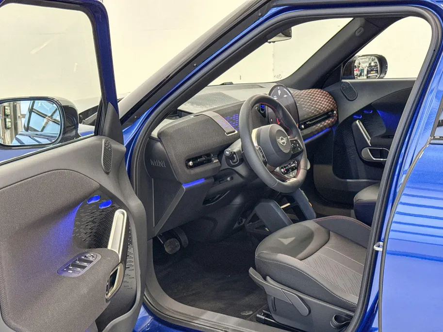 MINI Aceman E John Cooper Works M 42.5 kWh