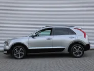 Kia Niro 1.6 GDi Hybrid DynamicPlusLine | Schuif-/kanteldak | Stuur-/stoelverwarming | Cruise adapt. | Camera | Clima | 16' LM | Navi |