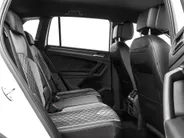 Volkswagen Tiguan 1.4 TSI eHybrid 245pk DSG R-Line Business · Camera · Inklap. Trekhaak · Dodehoeksensor · Parkeer Assistent · Stuur- & Stoelverwarming · 19'Velgen ·