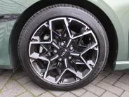 Kia Ceed 1.5 T-GDi GT-Line | Stuur-/stoelverwarming | Schuifdak | Cruise adapt. | Camera | 17' LM | LED | Dodehoek sensor | Draadloze lader |