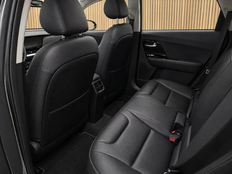 Kia Niro 1.6 GDi PHEV ExecutiveLine Dealer onderhouden | Trekhaak | Stoel + stuurverwarming | Carplay | ACC |