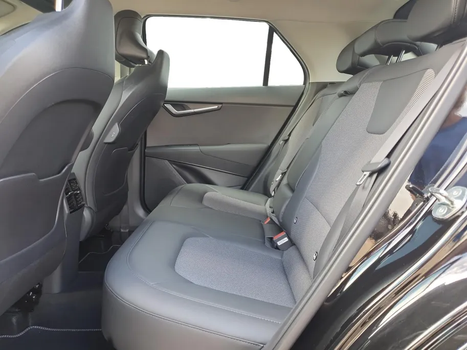 Kia Niro 1.6 GDi Hybrid DynamicLine | Trekhaak | Navigatie | Camera | Adaptieve cruise control | Apple Carplay / Android Auto | Verbruik 1 op 20!