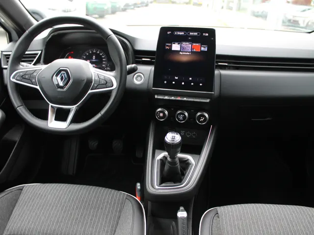 Renault Clio 1.0 TCe Intens | Climat Control | Navigatie groot scherm| Half leder |