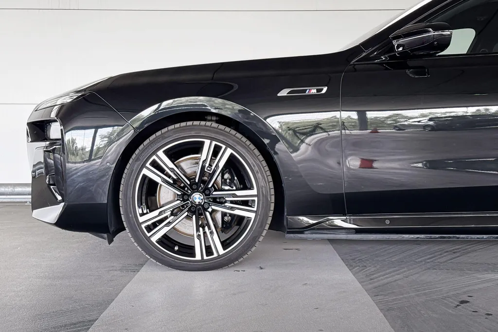 BMW i7 M70 xDrive 106 kWh