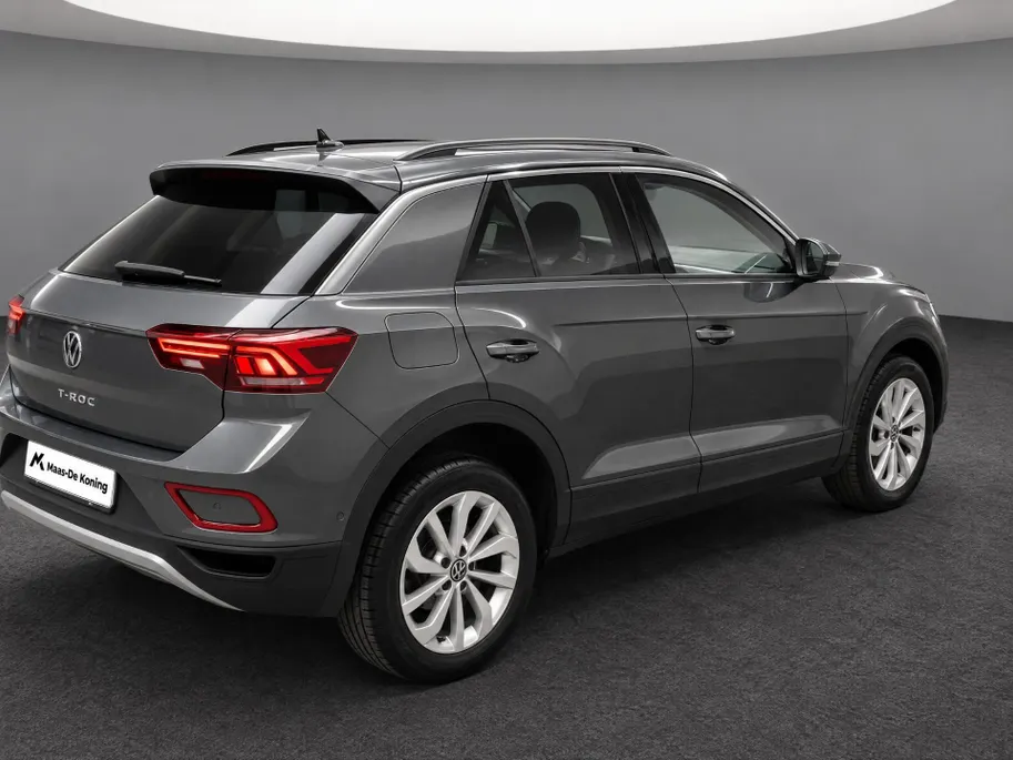Volkswagen T-Roc 1.0TSI/115PK Life Edition · Apple/Android Car Play · Camera + Parkeersensoren · Keyless · Garantie t/m 27-06-2028 of 100000km.