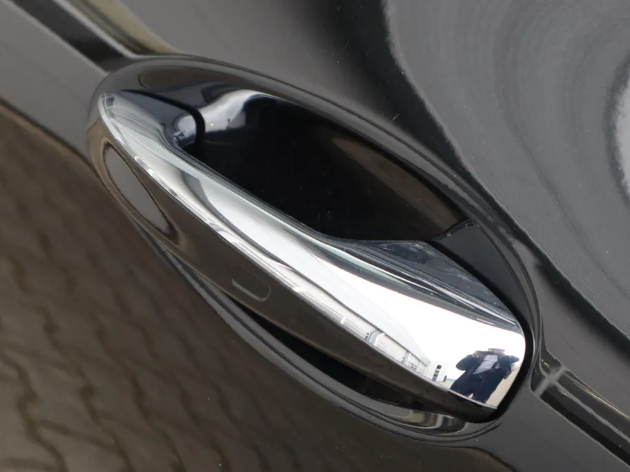 Mercedes-Benz CLA 200 Business Solution AMG