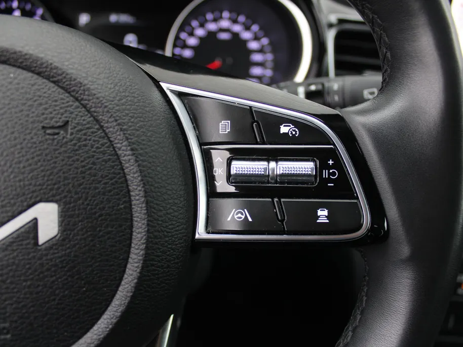Kia Ceed Sportswagon 1.5 T-GDi MHEV DynamicPlusLine | Stoel- & stuurverwarming | Camera | LED | Navi | Elek. achterklep |