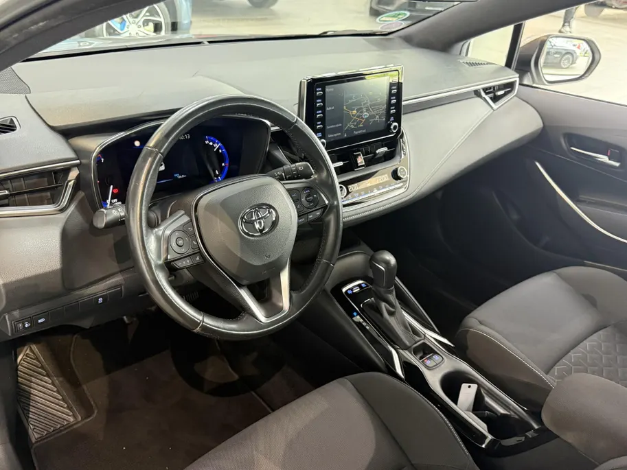 Toyota Corolla Touring Sports 1.8 Hybrid First Edition Trekhaak!