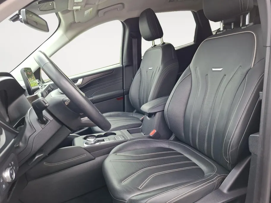Ford Kuga 2.5 PHEV ST-Line X | Trekhaak | Winterpack | Driver assistancepack | Technologypack | El. Achterklep | Camera v+a | Dodehoekdetectie | Climate control | Leren bekleding | El. verst. bestuurdersstoel | Apple Carplay&Android Auto |