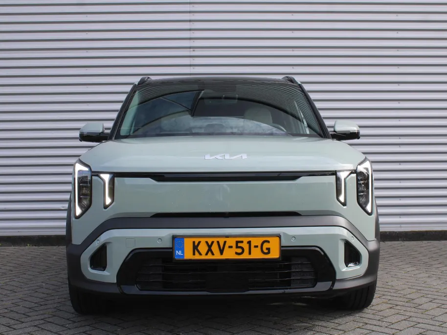 Kia EV2 GT-Line 61 kWh | Stuur-/stoelverwarming + ventilatie | 360 Camera | Schuifdak | Geheugenstoel | 19' LM | Dodehoek detectie | Telefoonlader |