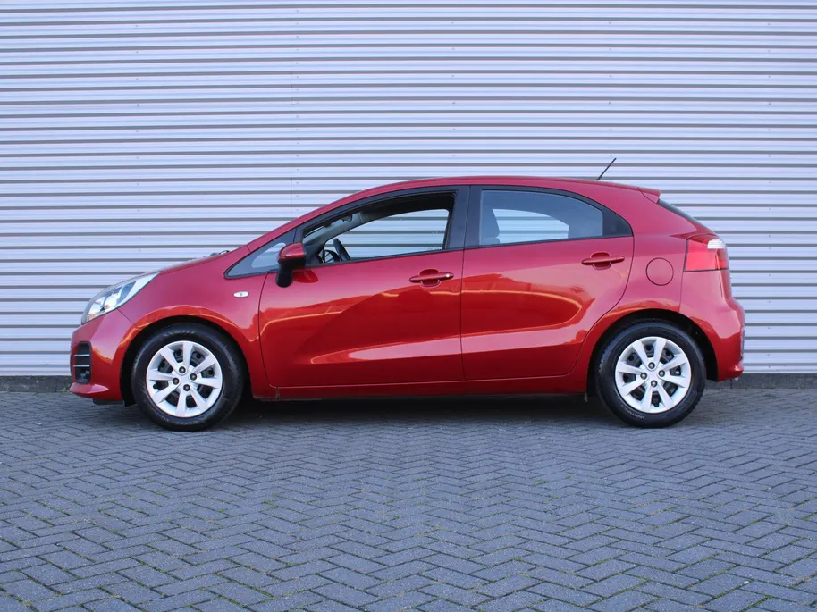 Kia Rio 1.2 CVVT ComfortLine | Apple Carplay/Android Auto | Navi Pioneer  | Airco | Cruise | All seasons | Dealeronderhouden |