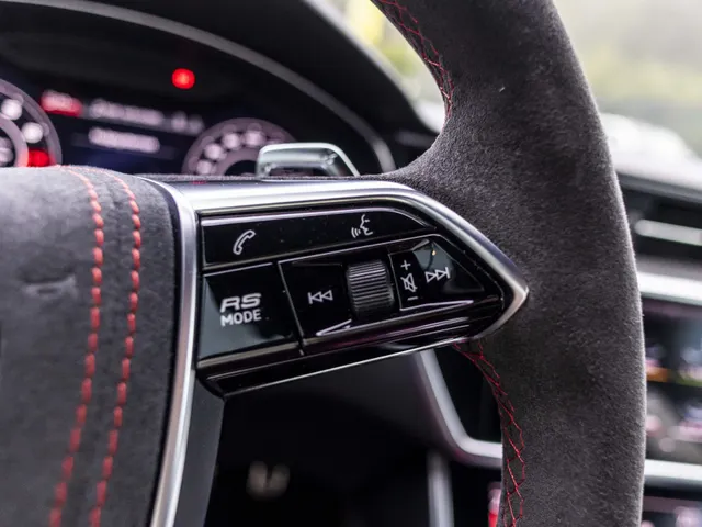 Audi RS6 Avant RS 6 TFSI quattro