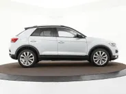 Volkswagen T-Roc 1.5 TSI 150pk DSG Sport · Camera · ACC · Alarmklasse 3 · Apple/Android Car Play · Verkeersbord Detectie · Elek. Inklapbare Spiegels ·