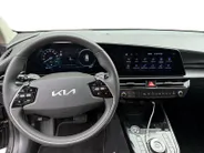 Kia Niro 1.6 GDi Hybrid DynamicLine Navi | Metallic lak | Cruise Control Adaptief | Fabrieksgarantie t/m 3 2033 | Keyless entry | Camera |