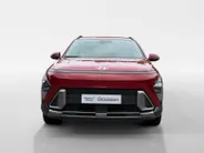 Hyundai Kona 1.6 GDI HEV Comfort Smart 19'' velgen Incl. resterend fabrieksgarantie! Zeer mooie uitvoering! ALS NIEUW!!