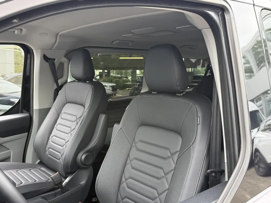 Ford Transit Custom Tourneo 340 2.5 PHEV L1H1 Titanium 8 persoons