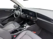 Kia Niro EV DynamicLine 64.8 kWh Dealer onderhouden | Navigatie | Carplay | Climate control | ACC |