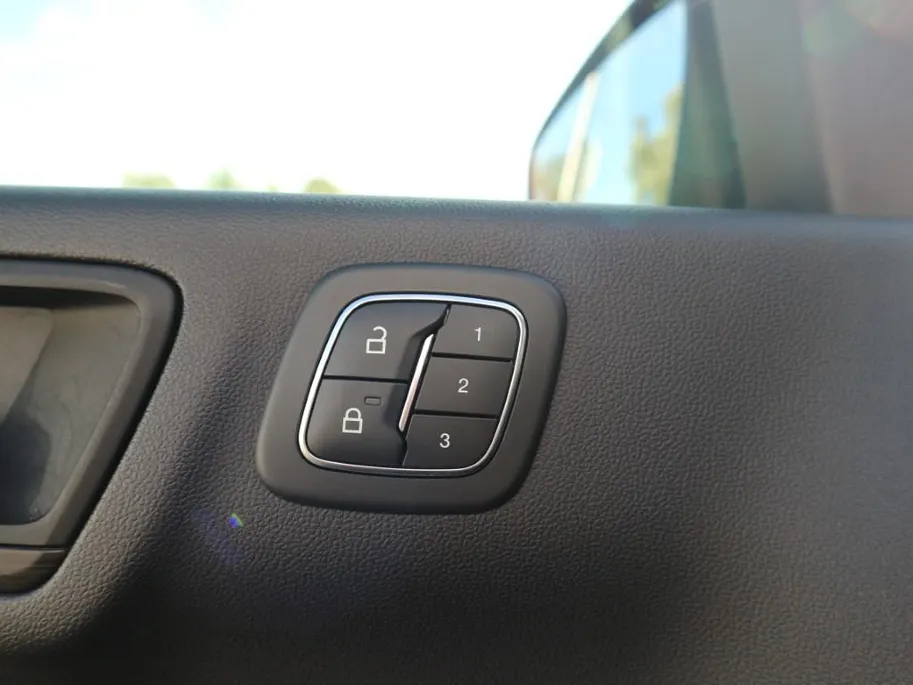 Ford Kuga 2.5 PHEV Vignale | TREKHAAK | PANO | WINTER | HUD | ADAP CRUISE | BLIS |