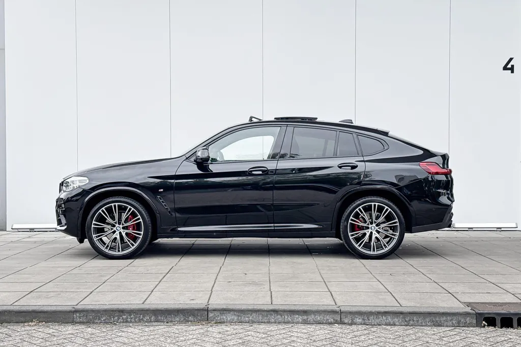 BMW X4 xDrive20i High Executive Edition