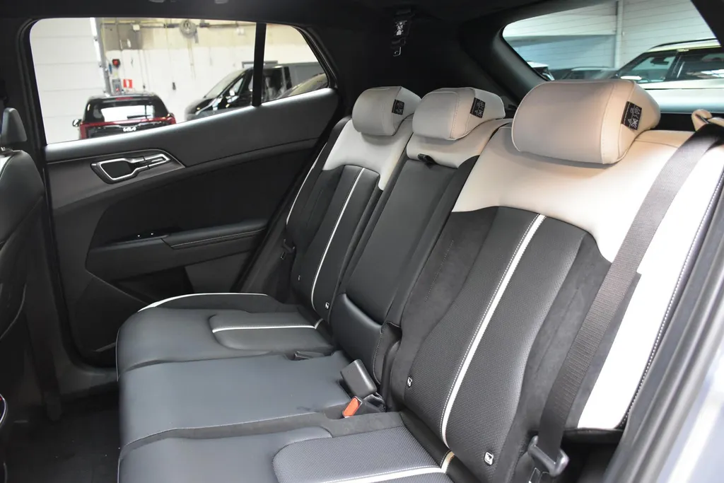 Kia Sportage 1.6 T-GDi 239pk Hybrid AT6 GT-PlusLine NIEUW