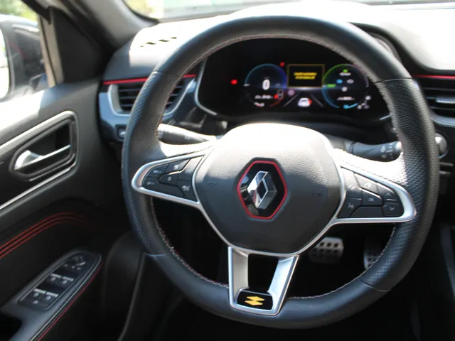 Renault Arkana 1.6 E-Tech Hybrid 145 R.S. Line | navigatie | lederen bekleding | BOSE audio