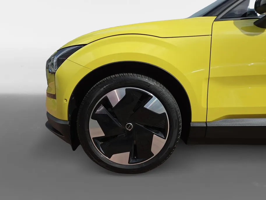 Volvo EX30 Single Motor Extended Range Ultra 69 kWh | Zeer compleet | Panoramadak | Harman Kardon Audio | 360 graden camera | Stoel & stuurverwarming | Bovag garantie | NAP
