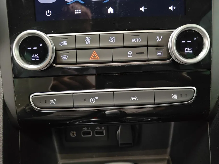 Renault Mégane Estate 1.3 TCe 140 Techno AUTOMAAT NAVI AIRCO CAMERA CRUISE CONTROLE APPLE CARPLAY ANDROID AUTO TREKHAAK (TREKGEWICHT 1750KG) ZEER MOOIE AUTO