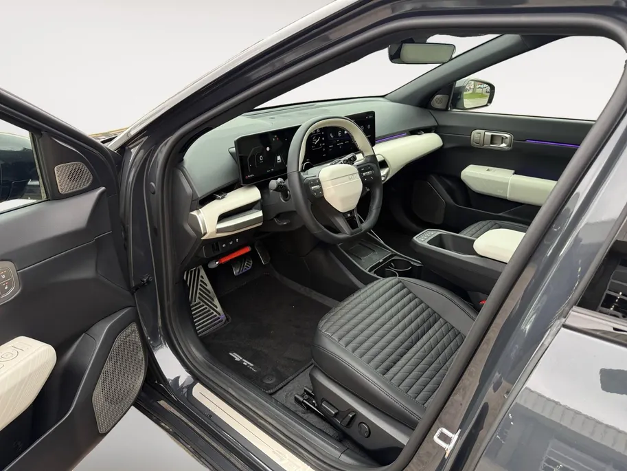Kia EV4 GT-Line 81.4 kWh | Schuifkanteldak | Achteruitrijcamera | Harmon Kardon | Grote Accu | Gt-Line