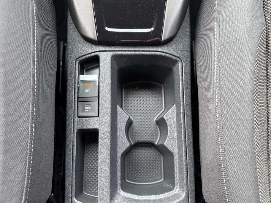 Volkswagen T-Roc 1.5 TSi DSG7-autom. Sport Navi | Apple Carplay/Android Auto | Trekhaak | Climate Control | Cruise Control | Etc.