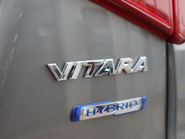 Suzuki Vitara 1.4 BoosterJet Hybrid Style Trekhaak | Adaptive Cruise | Two tone
