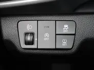 Kia Stonic 1.0 T-GDi MHEV DynamicLine | Camera | Clima | Cruise | Navi | 15' LM | LED | PDC | Apple Carplay/Android Auto |