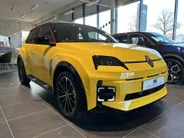 Renault 5 comfort range iconic cinq 52 kWh | NU met €1.800,- Zeeuw & Zeeuw voorraadkorting en met GRATIS 5 jaar fabrieksgarantie tot 160.000km | PACK SAFETY & ADVANCED DRIVING ASSIST | V2G ready | Auto van het Jaar 2025 | Te financieren tegen 2,9% rente |
