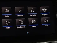 Volkswagen Polo 1.0 TSI 110pk DSG R-Line · Camera · Matrix LED · Stoelverwarming · Apple/Android Car Play · Sportstoelen · 16'Velgen · Stoelverwarming ·