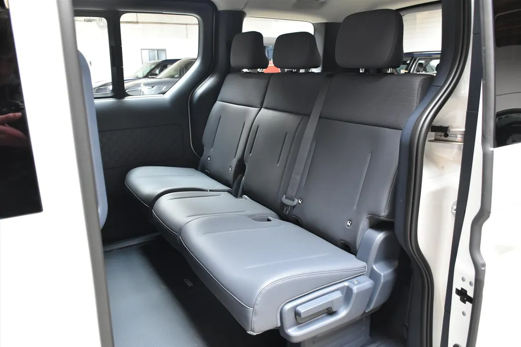 Kia PV5 Passenger 71,2 kWh Plus NIEUW