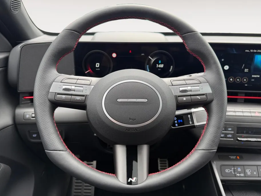 Hyundai Kona Electric N Line Sky 64.8 kWh | SUPER GAVE ACTIE, NU TOT €4.000,- KORTING | OP=OP | UIT VOORRAAD LEVERBAAR |