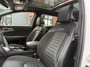 Kia Sportage 1.6 T-GDi Hybrid GT-PlusLine | Apple Carplay/ Android Auto | Navigatiesysteem | Licht + Regensensor | Stoelverwarming + Stoelkoeling | Stuurverwarming | Elektrisch Verstelbare Voorstoelen | Geheugen op Bestuurdersstoel | Elektrisch Schuif / Kanteldak | El
