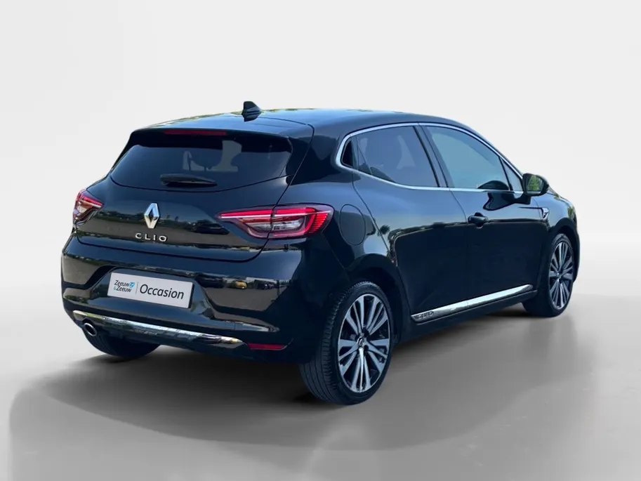 Renault Clio 100PK TCe Initiale Paris | 1e eigenaar | Bose Audio | Wit Leder | Armsteun | Climate Control | Camera | Apple CarPlay/Android Auto | Cruise Control | Lichtemetalen Velgen | Licht & Regen Sensor |