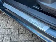 Škoda Karoq 1.0 TSI Ambition Business DSG-Automaat| Wegklapbare trekhaak| Navi| Cruise Control| Climate control| Parkeersensoren v+a|