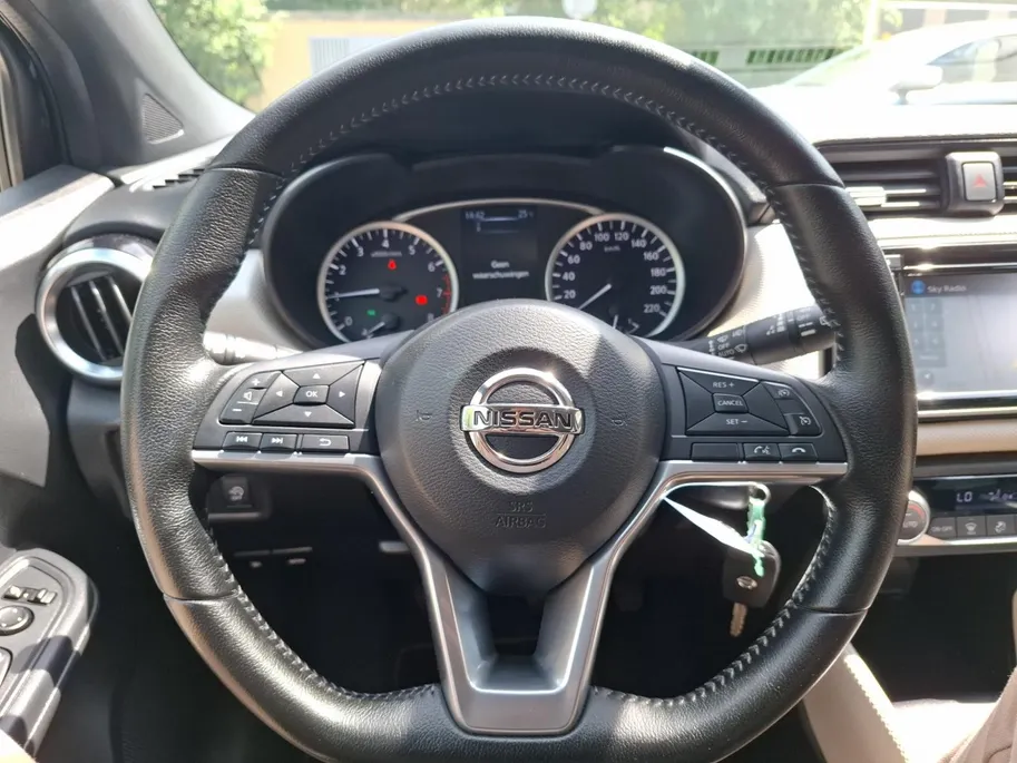 Nissan Micra 0.9 IG-T N-Connecta | Achteruitrijcamera | Lage kilometers | Climate | Navi |