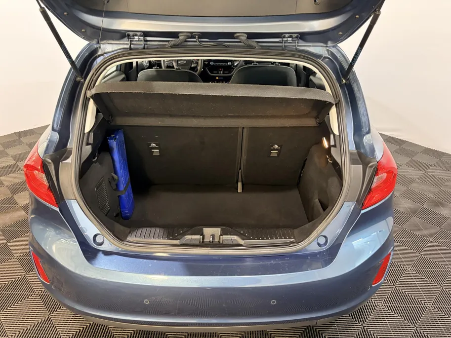 Ford Fiesta 85PK Trend | 1e eigenaar | Navi | Cruise Control | Airco | DAB | Apple CarPlay/Android Auto | Parkeersensoren | Elektrische Ramen & Spiegels | Licht Sensor |