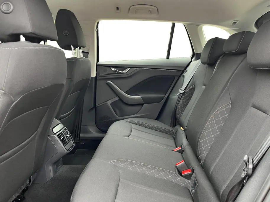 Škoda Scala 1.0 TSI Sport Business | Stoelverwarming | Navigatie | Digital Dashboard